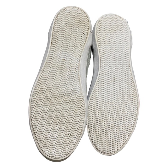 Size 8.5 Grey Lacoste Sideline Sneaker - Picture 3 of 5